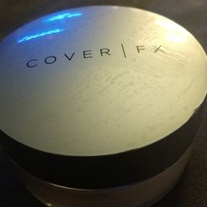 Cover FX setting powder